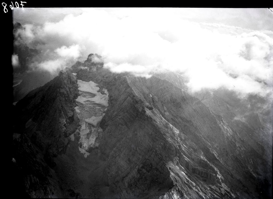 ETH-BIB-Hochkalter mit Blaueisgletscher, Anflug von Norden-Inlandflüge-LBS MH01-007068