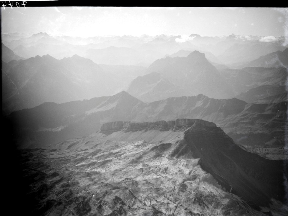 ETH-BIB-Hoher Ifen mit Gottesackerplateau-Inlandflüge-LBS MH01-007044