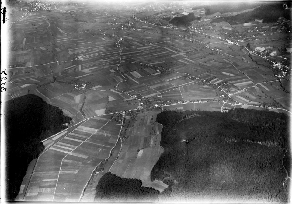ETH-BIB-Holziken, Muhen, Hirschthal v. S. aus 2000 m-Inlandflüge-LBS MH01-003127