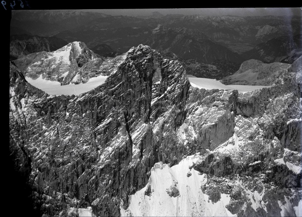ETH-BIB-Hoher Dachstein, Südwand-Inlandflüge-LBS MH01-007549