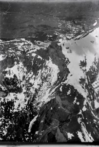 ETH-BIB-Hoher Kasten, Absturz ins Rheintal aus 2800 m-Inlandflüge-LBS MH01-000570