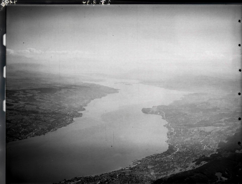 ETH-BIB-Horgen, Au, Meilen, Zürichsee, Linthebene, Alpen v. N. W. aus 2000 m-Inlandflüge-LBS MH01-007998