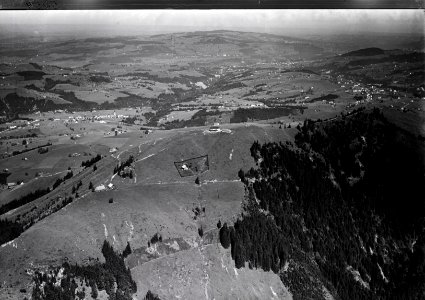 ETH-BIB-Hundwiler Höhi, Hundwil, Stein v. S. aus 1500 m-Inlandflüge-LBS MH01-005454