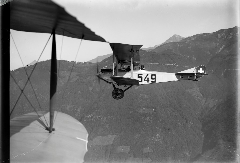 ETH-BIB-Häfeli DH-3 M IIIa, CH-549 über Magadinoebene-Inlandflüge-LBS MH01-001323