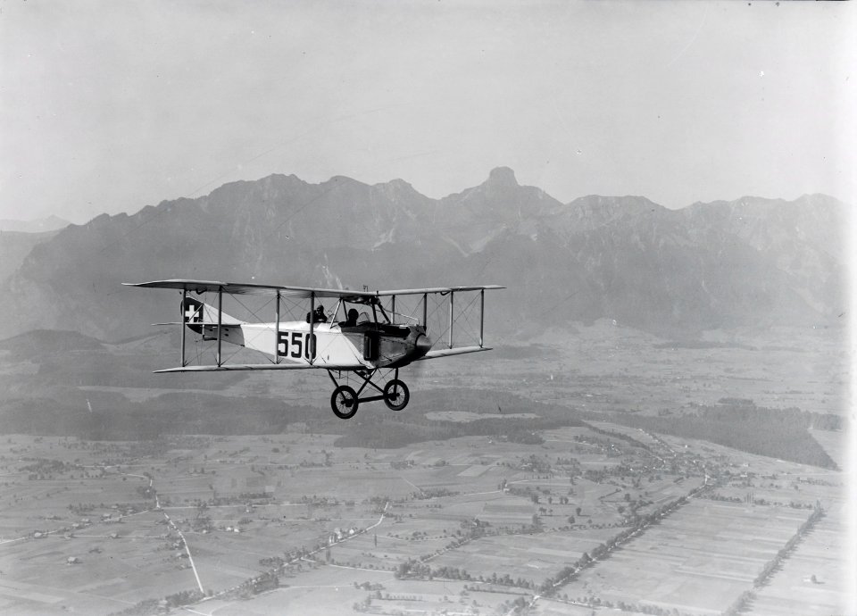 ETH-BIB-Häfeli DH-3 M IIIa, CH-550 mit Stockhornkette-Inlandflüge-LBS MH01-001210