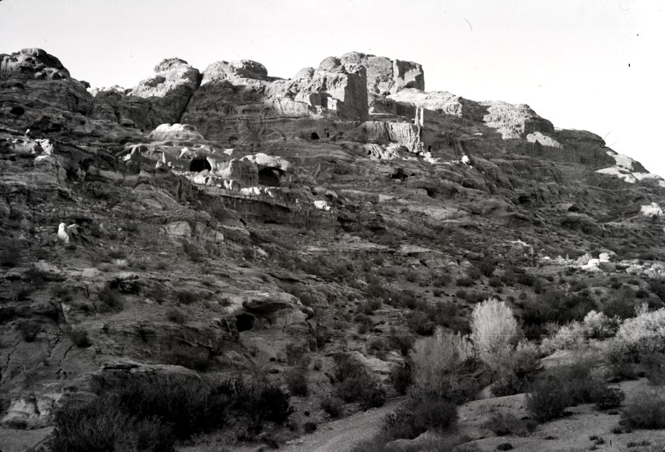 ETH-BIB-Höhlen, Petra-Abessinienflug 1934-LBS MH02-22-0119