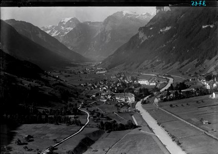 ETH-BIB-Hätzingen, Diesbach, Bettschwanden, Tödi, Linthal v. N. aus 600 m-Inlandflüge-LBS MH01-003715