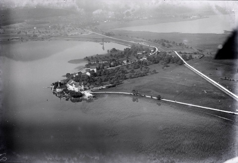 ETH-BIB-Hurden, Pfäffikon aus 300 m-Inlandflüge-LBS MH01-004218