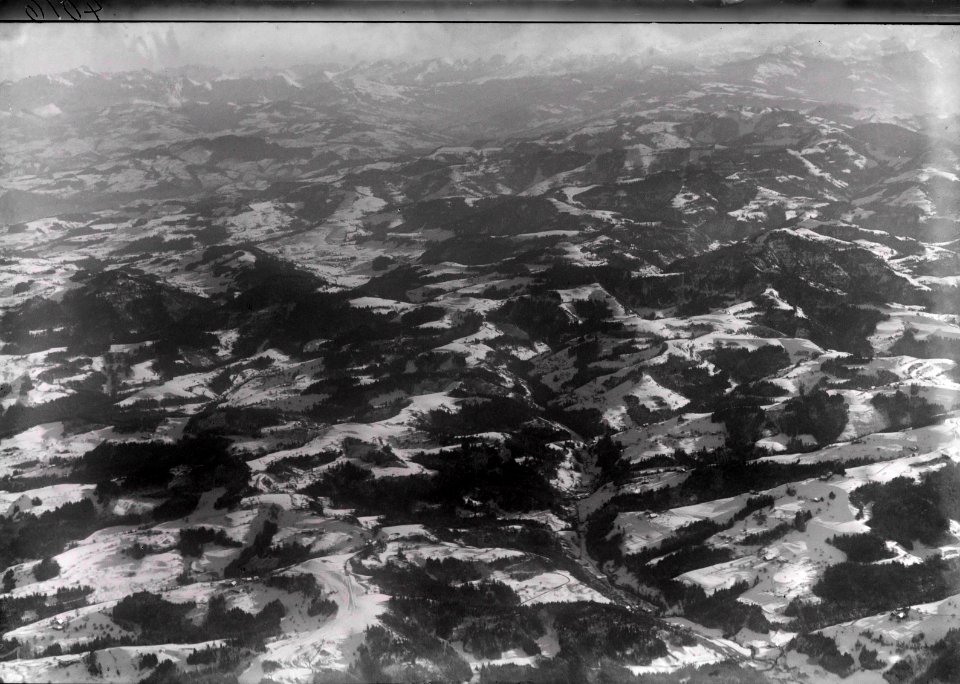 ETH-BIB-Hörnli, Schnebelhorn v. N. W. aus 1500 m-Inlandflüge-LBS MH01-004016
