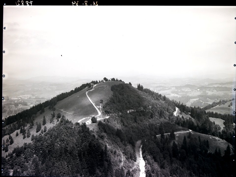 ETH-BIB-Hörnli, Zürcher Oberland v. S. aus 1500 m-Inlandflüge-LBS MH01-007882