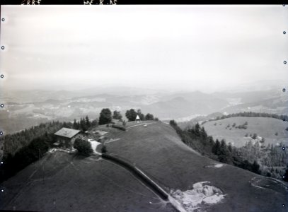 ETH-BIB-Hörnli-Gipfel v. S. aus 1200 m-Inlandflüge-LBS MH01-007883