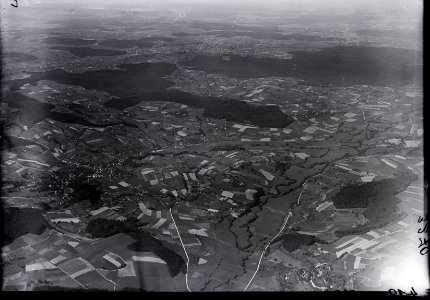 ETH-BIB-Hügelland bei Melchnau, Lotzwil und Langenthal v. S. aus 3000 m-Inlandflüge-LBS MH01-003270