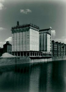 Getreidesilo Magdeburg, Deutschland, 1936 (7) photo