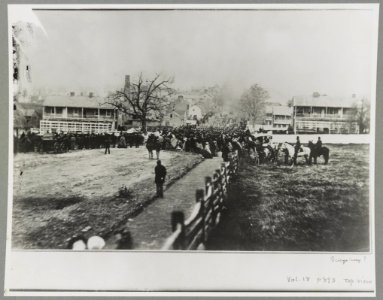 Gettysburg, Pa. Nov. 19, 1863. Crowd and marching troops on way to cemetery LCCN2012647717