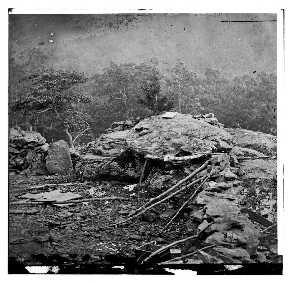 Gettysburg, Pa. Interior view of breastworks on extreme left of the Federal line LOC cwpb.00870