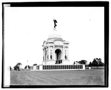 Gettysburg, Pa. (...) Monument LCCN2016828501