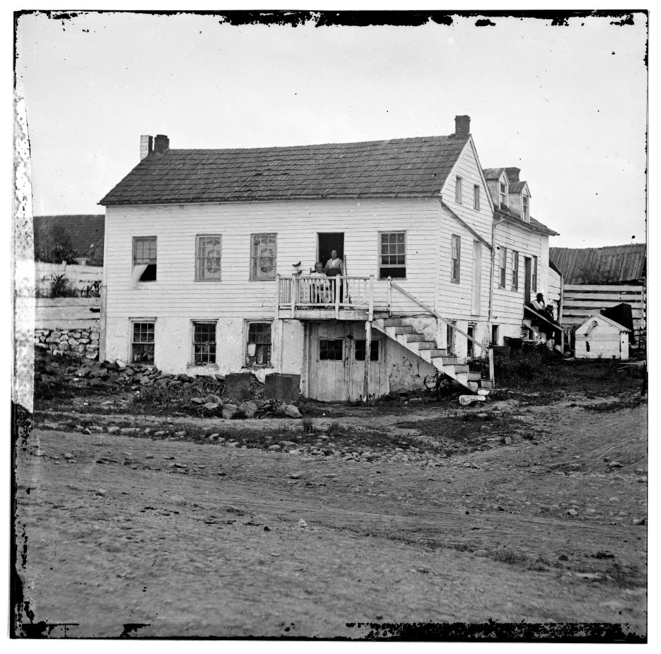 Gettysburg, Pennsylvania. John L. Burns cottage. (Burns seated in doorway) LOC cwpb.01661