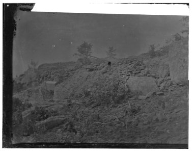 Gettysburg, Pennsylvania. Line of breastworks looking eastward LOC cpwb.00842