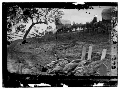 Gettysburg, Pennsylvania. Unfinished Confederate graves near the center of the battlefield LOC cwpb.00847