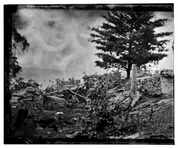 Gettysburg, Pennsylvania. Line of breastworks on Round Top LOC cwpb.00840