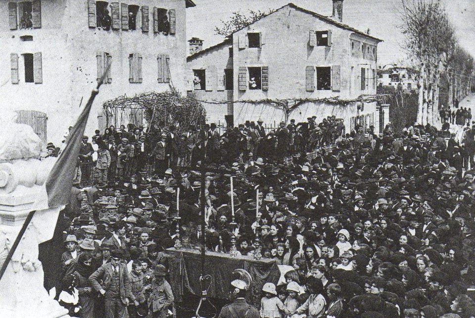 Ghirano monumento1921bis