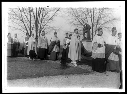 GIBBONS, JAMES, CARDINAL. EPISCOPAL JUBILEE FOR CARDINAL GIBBONS AT CATHOLIC UNIVERSITY. CARDINAL SHERETTI, CENTER; APOLSTOLIC DEL. BANZANA, RIGHT; CARDINAL McRORY, 2ND FROM LEFT; MONS. LCCN2016869710