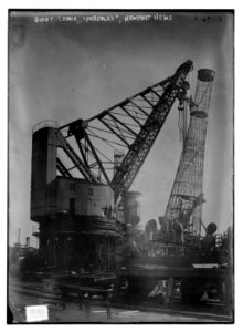 Giant crane Hercules, Newport News LCCN2014704272