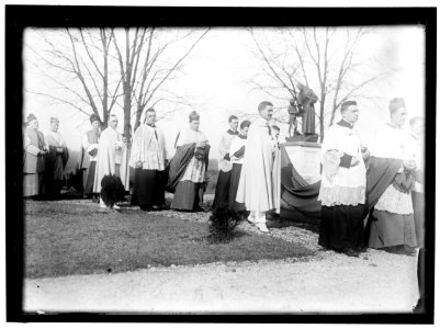 GIBBONS, JAMES, CARDINAL. EPISCOPAL JUBILEE FOR CARDINAL GIBBONS AT CATHOLIC UNIVERSITY. CARDINAL SHERETTI, CENTER; APOLSTOLIC DEL. BANZANA, RIGHT; CARDINAL McRORY, 2ND FROM LEFT; MONS. LCCN2016869711