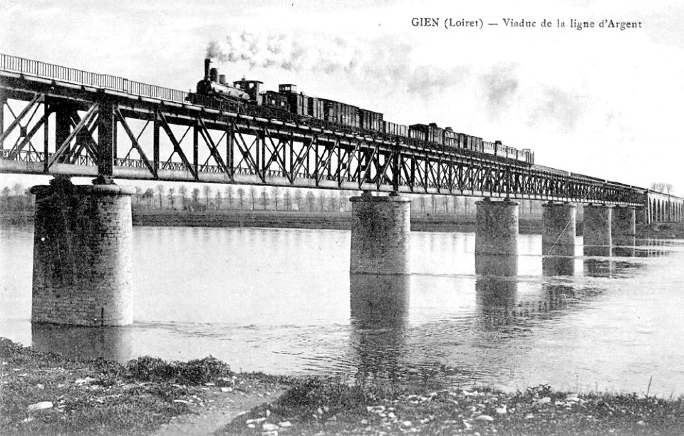 Gien viaduc de la ligne d'Argent