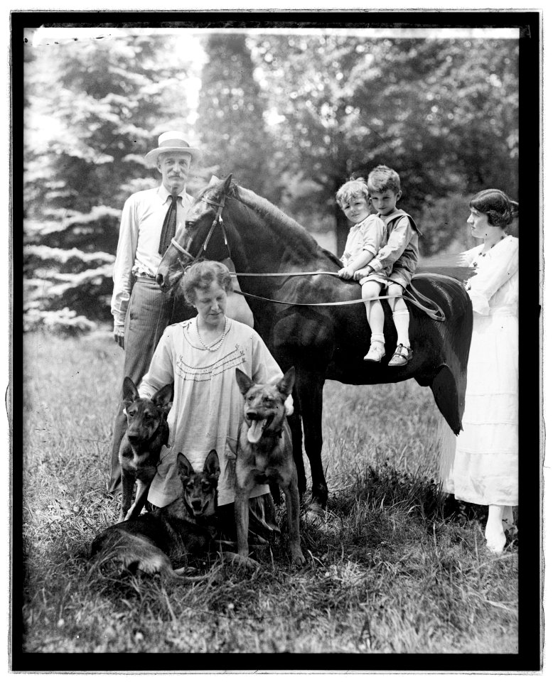 Gifford Pinchot & family LCCN2016823963