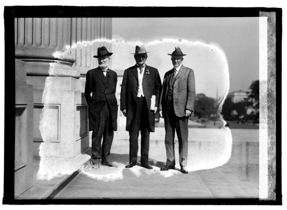 Gillette, Clark, & Cannon, (9-27-19) LCCN2016844762