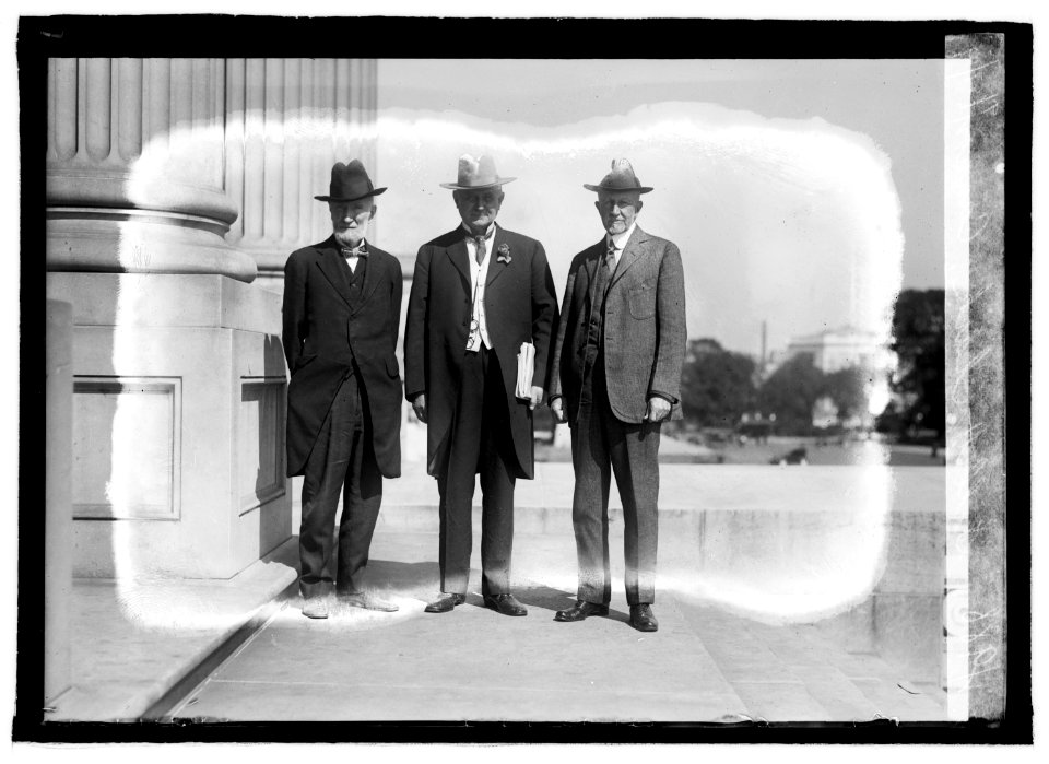 Gillette, Clark, & Cannon, 9-27-19 LCCN2016844763