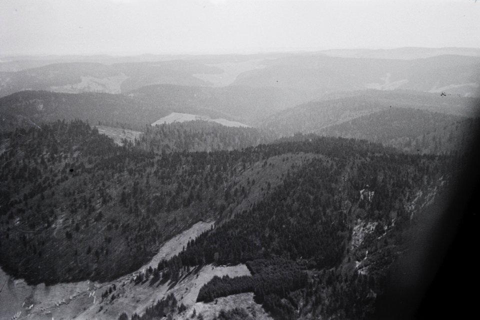 ETH-BIB-Hügellandschaft zwischen Verdun und Zürich-Weitere-LBS MH02-51-0035