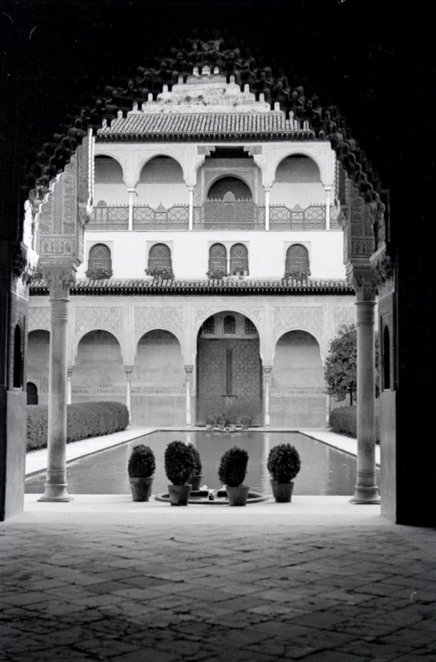 ETH-BIB-Innenhof der Alhambra, Granada-Nordafrikaflug 1932-LBS MH02-13-0583