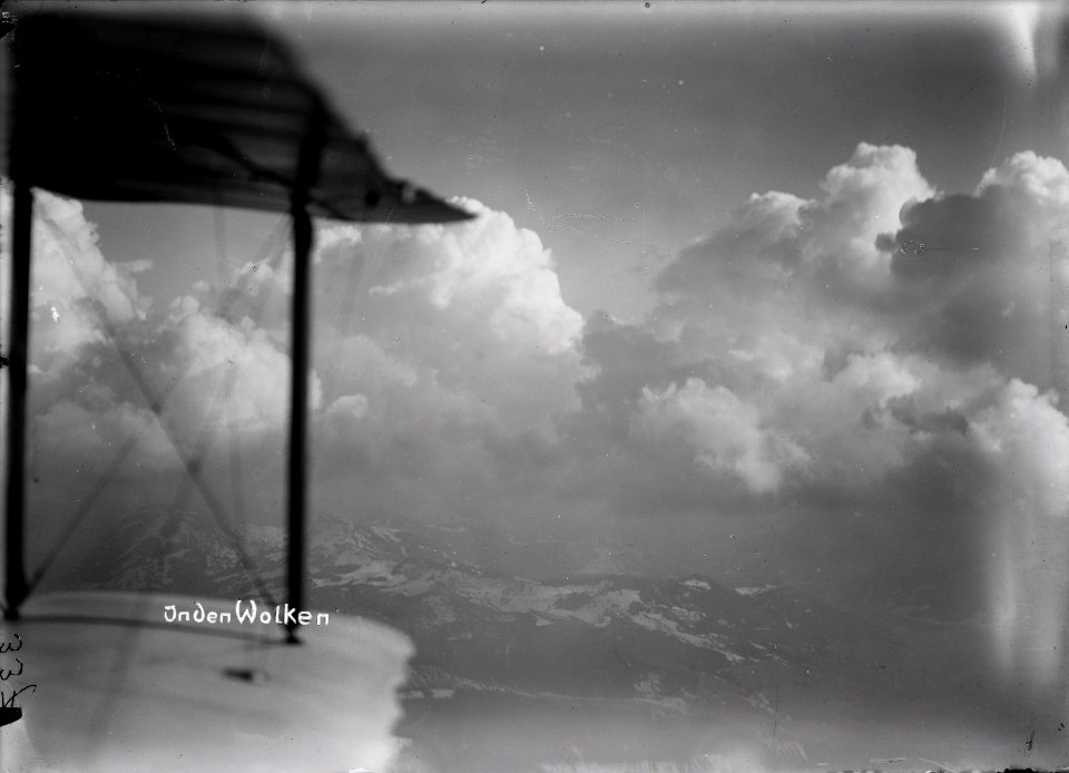 ETH-BIB-In den Wolken-Inlandflüge-LBS MH01-000337