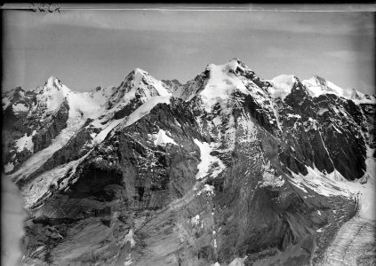 ETH-BIB-Jungfrau, Eiger, Mönch v. N. W. aus 3500 m-Inlandflüge-LBS MH01-004320