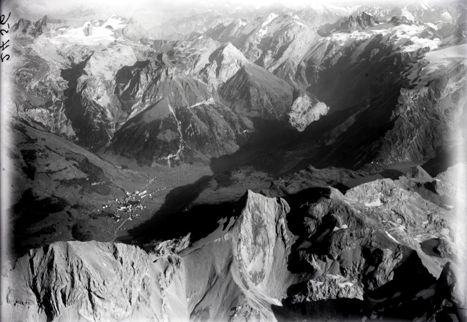 ETH-BIB-Juchlipass, Engelberg, Trüebsee, Uri Rotstockkette v. W. aus 4000 m-Inlandflüge-LBS MH01-002456