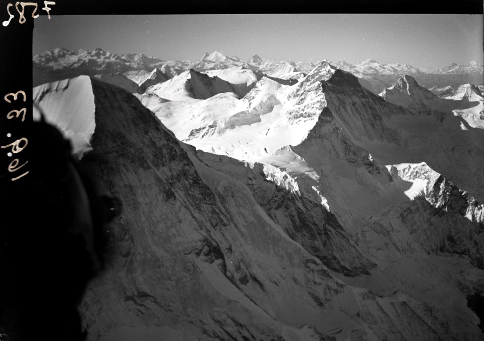 ETH-BIB-Jungfrau, Mönch, Breithorn-Inlandflüge-LBS MH01-007582