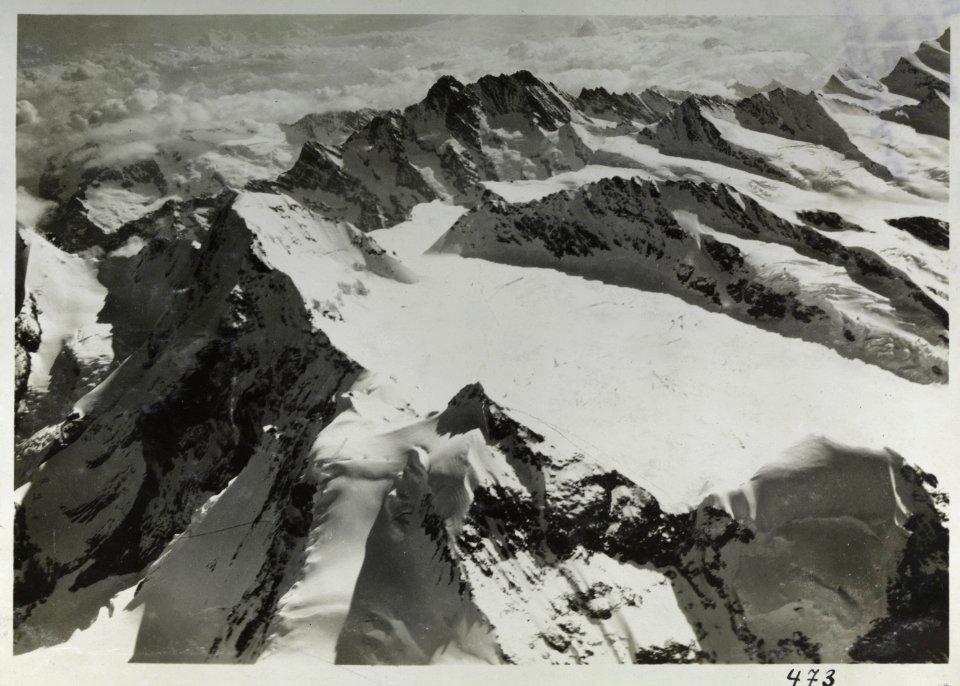 ETH-BIB-Jungfrau, Mönch, Schreckhorn v. W. aus 4500 m-Inlandflüge-LBS MH01-000473-AL