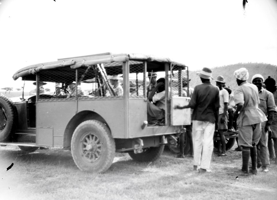 ETH-BIB-Jeep für Jagd-Kilimanjaroflug 1929-30-LBS MH02-07-0289
