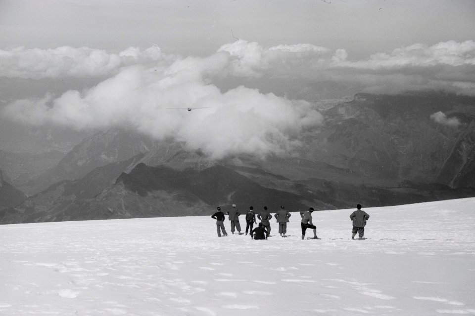 ETH-BIB-Jungfraujoch, Segelfluglager, General Milch-Inlandflüge-LBS MH05-62-17
