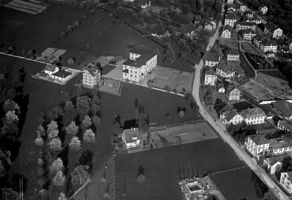 ETH-BIB-Jona, Schulhaus-Inlandflüge-LBS MH03-0462