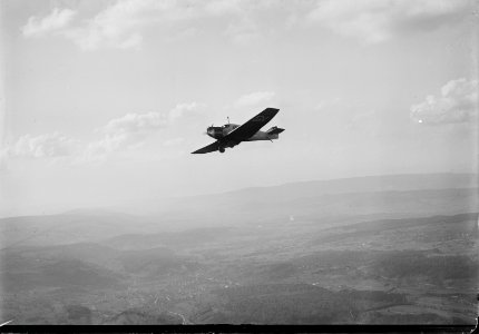 ETH-BIB-Junkers über Birmensdorf, Dietikon, Lägern v. S. S. O. aus 600 m-Inlandflüge-LBS MH01-004774