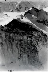 ETH-BIB-Jungfrau, Gletscherhorn v. N. aus 5000 m-Inlandflüge-LBS MH01-001223