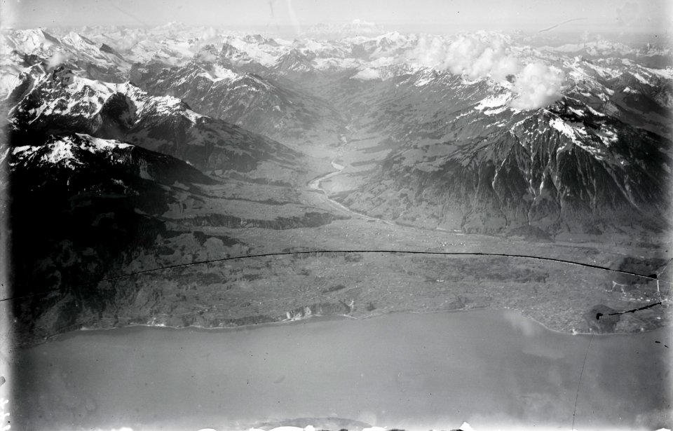 ETH-BIB-Kandertal, Engstligental, Niesenkette, Thunersee, Mont Blanc v. N. aus 3800 m-Inlandflüge-LBS MH01-000441