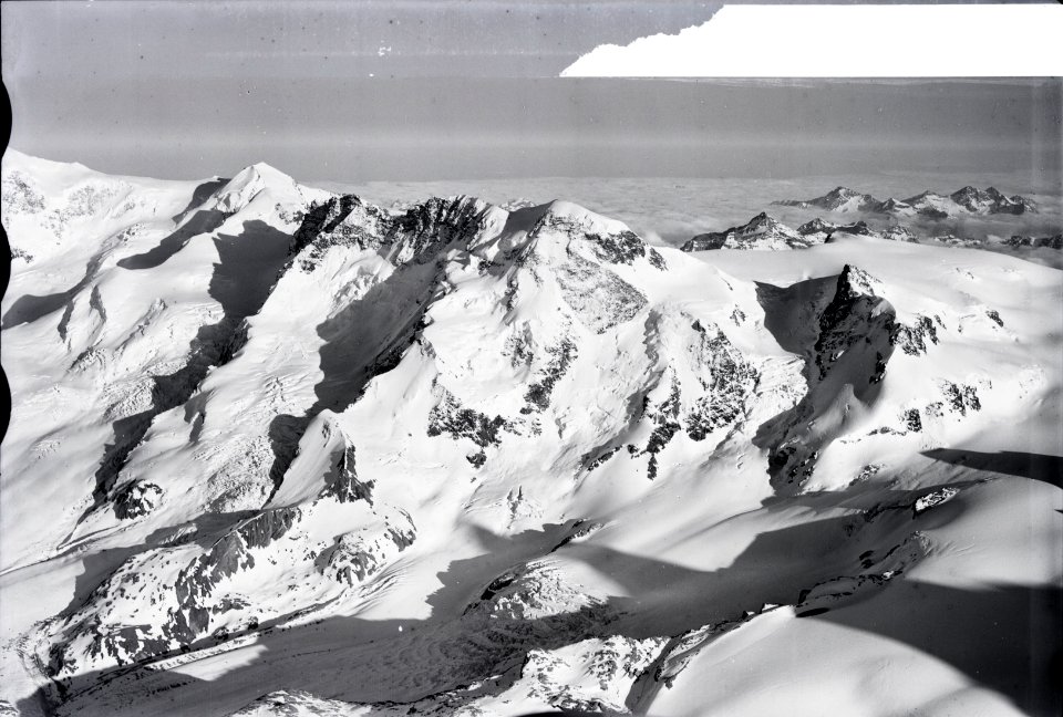 ETH-BIB-Klein Matterhorn, Breithorn Zwillinge v. N. W. aus 4500 m-Inlandflüge-LBS MH01-005681