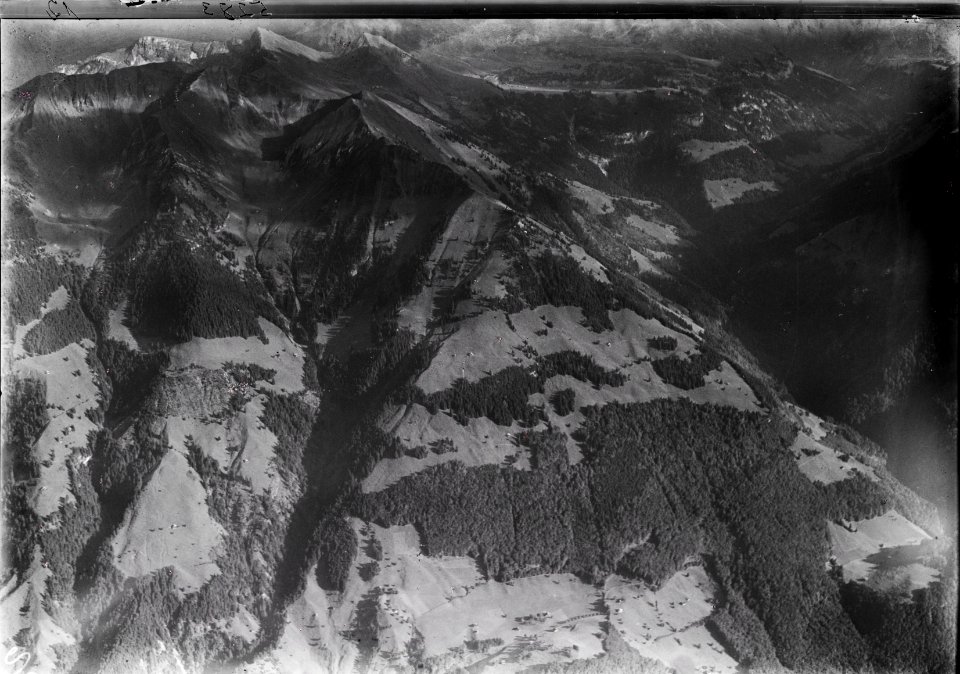 ETH-BIB-Klein Melchtal, Hanen, Älggi v. N. W. aus 1800 m-Inlandflüge-LBS MH01-005283