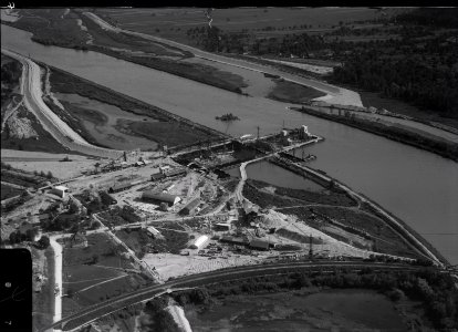 ETH-BIB-Klingnau, Kraftwerk an der Aare im Bau-Inlandflüge-LBS MH03-0467