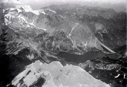 ETH-BIB-Kirchlispitzen, Lünersee, Schesaplana v. O. aus 3200 m-Inlandflüge-LBS MH01-003889