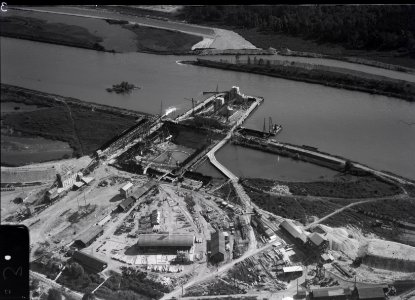 ETH-BIB-Klingnau, Kraftwerk an der Aare im Bau-Inlandflüge-LBS MH03-0466